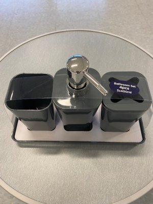 toalettsett, tandborstmugg, tvålhållare, tvåldispenser, badrumstillbehör